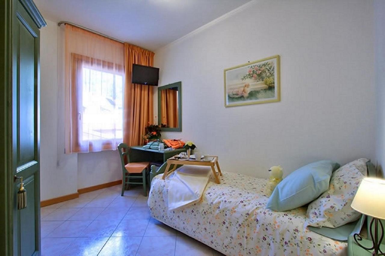 Pergola Rooms Tolmezzo Exterior foto